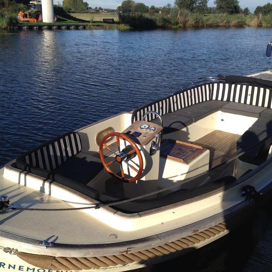 Luxe dieselsloep 8/9 personen van Jachthaven Marnemoende in IJsselstein